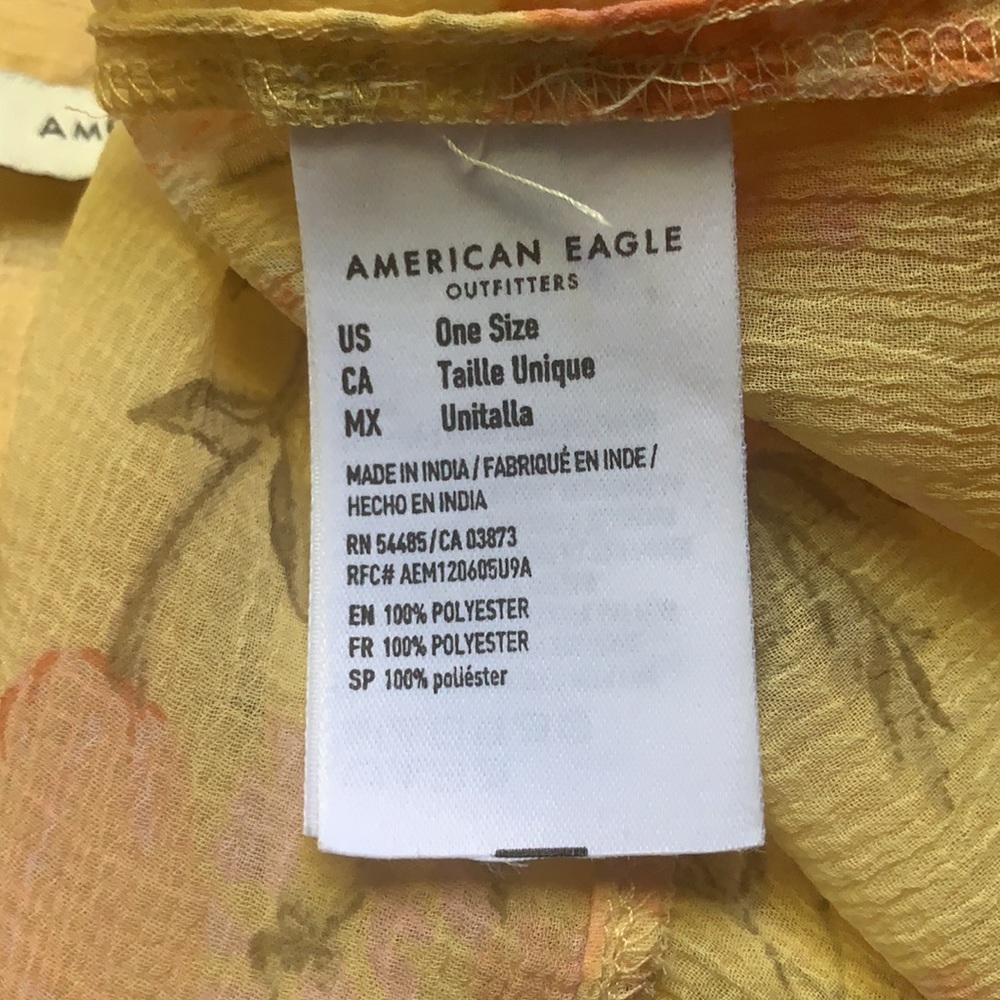 American Eagle Floral Print Over Size Kimono - Picture 8 of 10